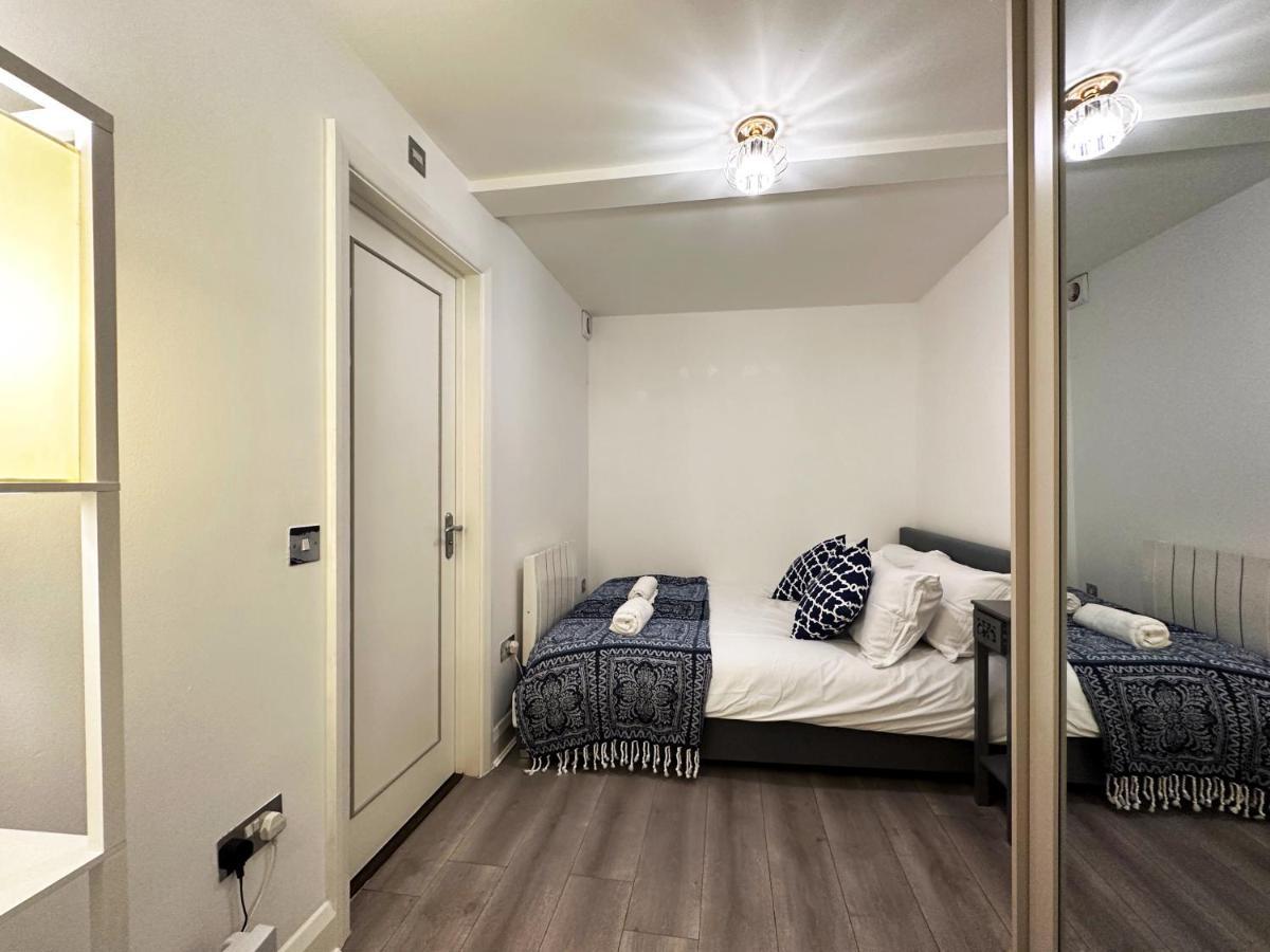 Chic Apartment In Mayfair London Kültér fotó